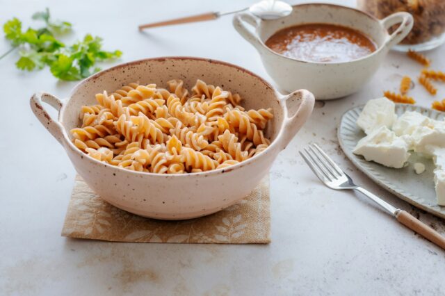 Assiette de pâtes en sauce tomate