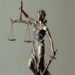 Le glaive et la balance de la justice